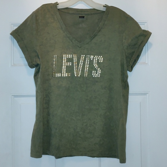 levi's olive green shirt